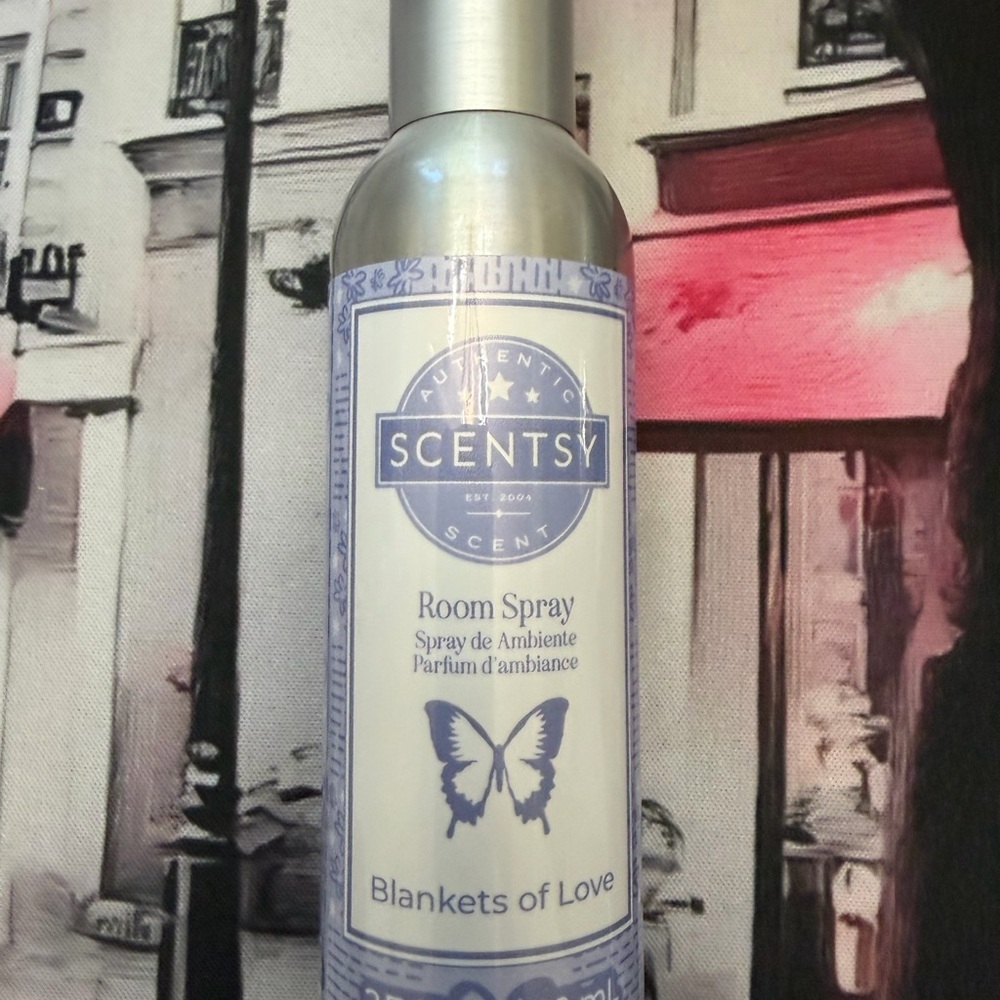 Scentsy Blankets of Love Room Spray - Silver and Lavender